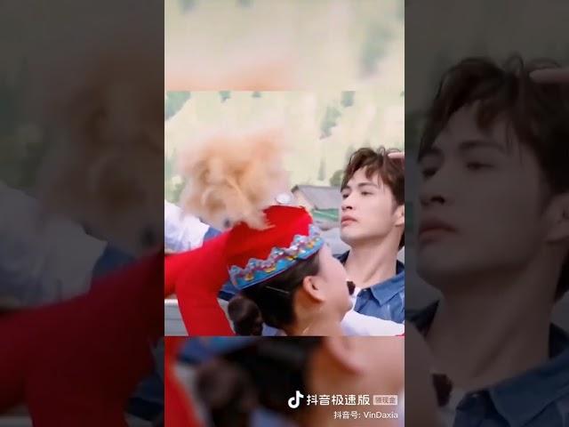 How do Bin Bin even dance?ᥬ ᭄#ZhangBinBin #VinZhang