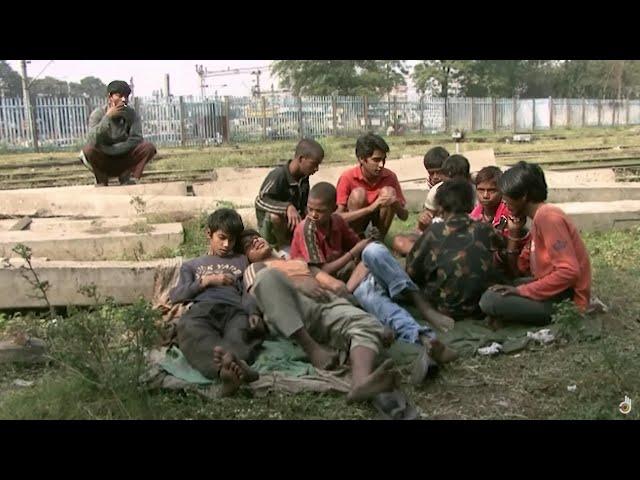 The Lost Children of Calcutta Station (Documentary)