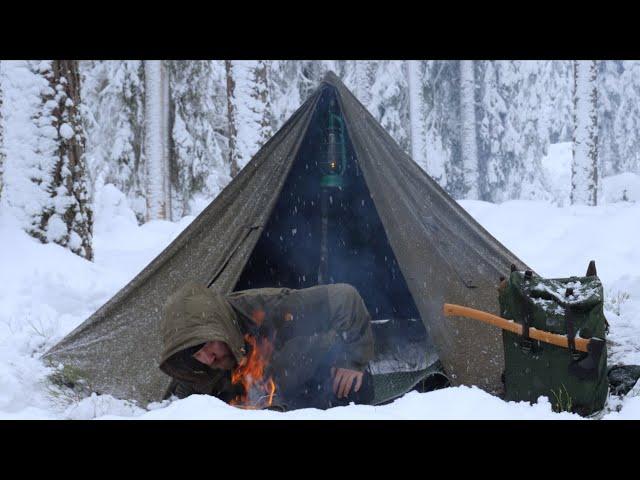 3 Days Solo Winter Wild Camping - Hiking Off Trail in Snow - Lavvu Shelter