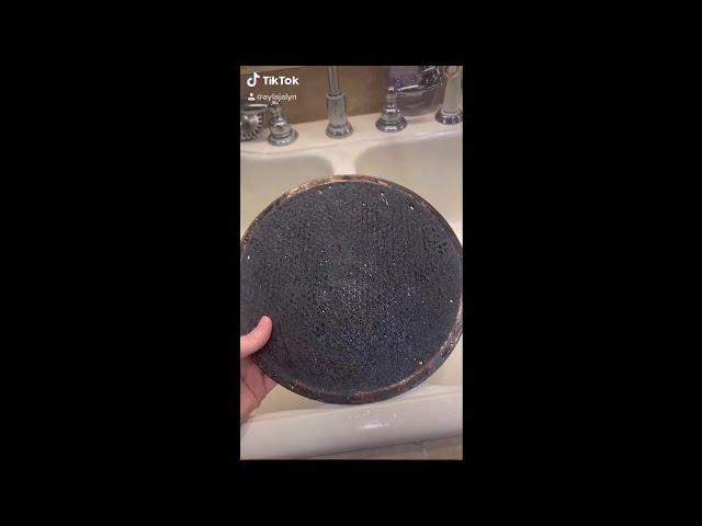 World's MOST famous pizza pan!! 🫓