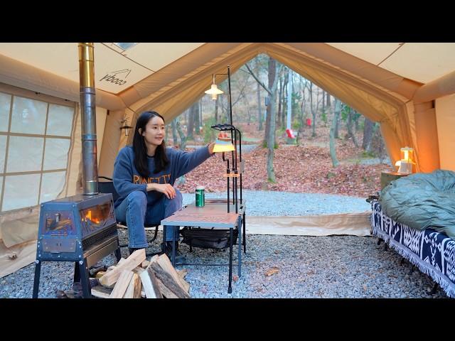 Solo Camping. Cabin-shaped Air Tent. IGT table. Delicious lamb ribs.