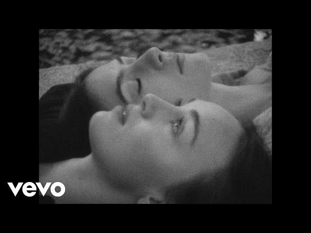 Zella Day - Holocene (Official Music Video) ft. Weyes Blood