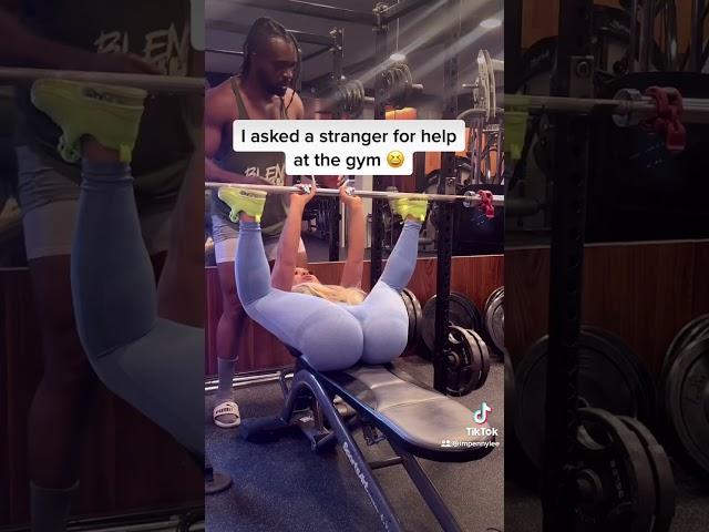 at the gym doing everything wrong #gym #fitness #training #prank #gymprank #leggings #girlfitness