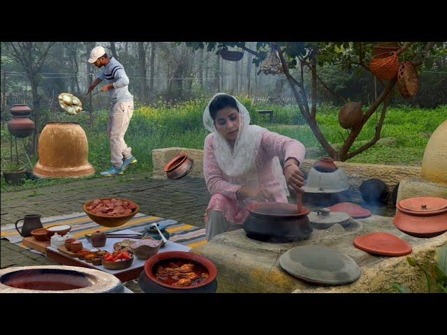 Cooking Masala Handi Chicken Curry With Tandoori Roti in Village Kitchen Il