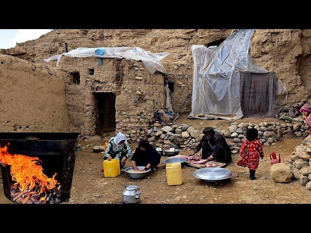 Ghabli a traditional and authentic Afghan food| Ramadan Day 10 food distribution for cave dwellers