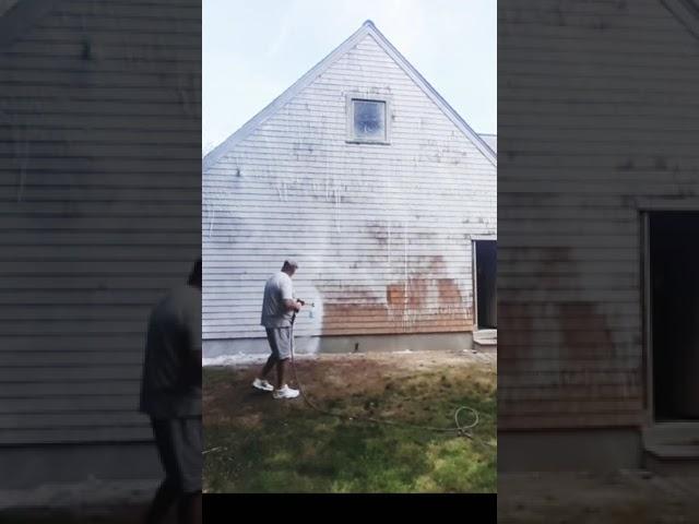 Pressure washing a house with a foam cannon