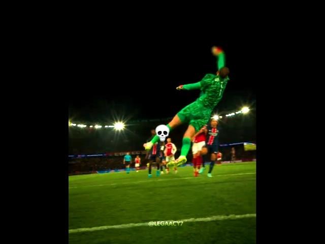 Donnarumma vs Sommer Saves  