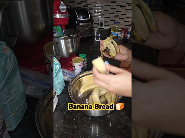 When things go wrong, the one thing I can do right: Bake  #baking #bake  #bananabread #momtok