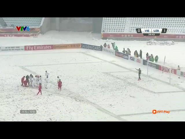 Siêu phẩm của Quang Hải dưới trời mưa tuyết tại trận chung kết U23 Châu Á 2018