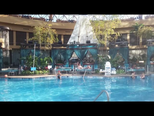Harrah's Casino Atlantic City Indoor Pool