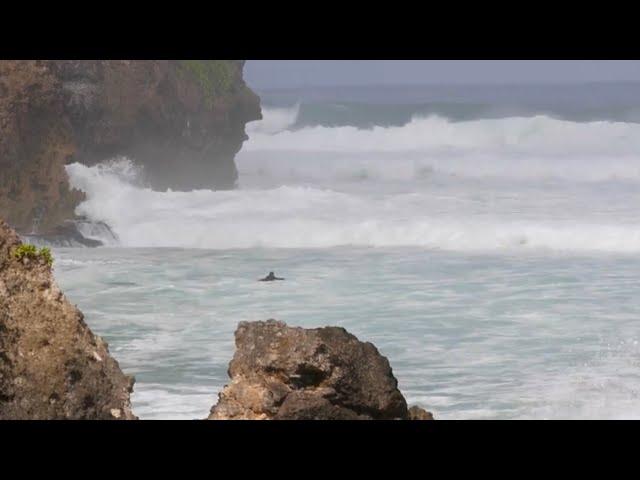 PADDLE OUT GONE WRONG AT GIANT ULUWATU!