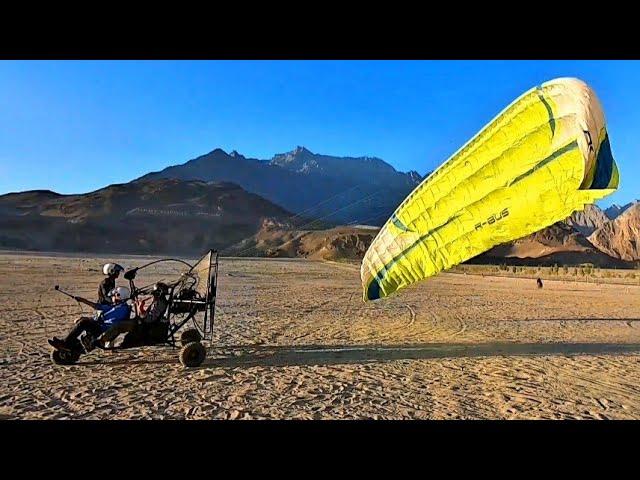 Paragliding in Skardu Sarfaranga Desert