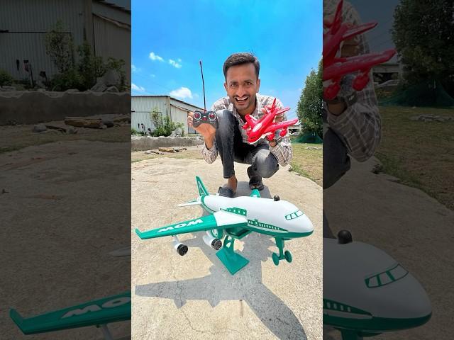 Remote control airplane vs big jumbo airplane unboxing