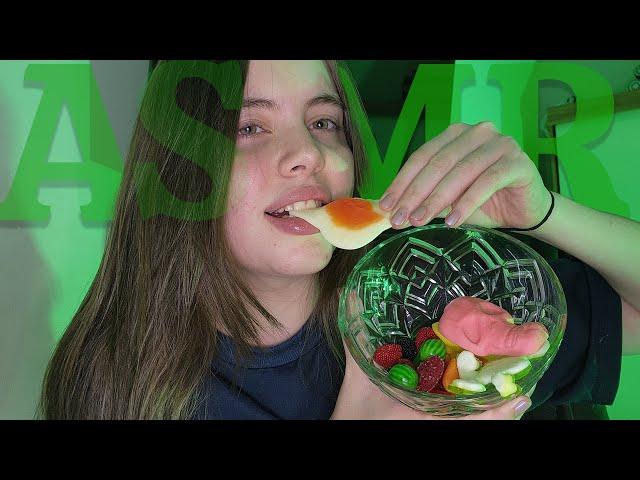 ASMR provando doces diferentes | sons crocantes e macios