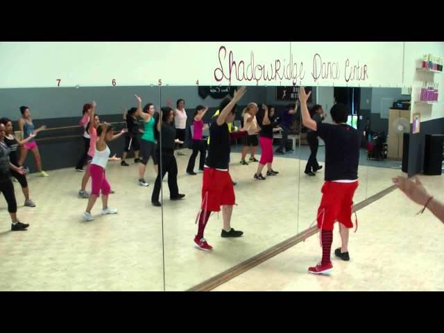 Te Quiero A Ti - Kumbia Kings - Cumbia Dance Fitness w/ Bradley - Crazy Sock TV