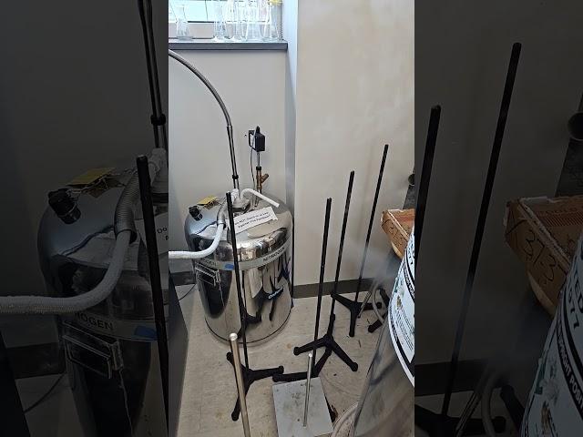 Liquid nitrogen transfer