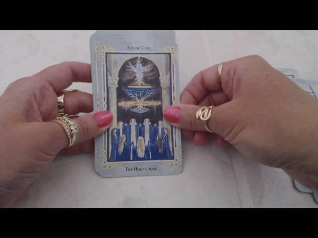 Traceyhd's Review Of  Legend The Arthurian Tarot