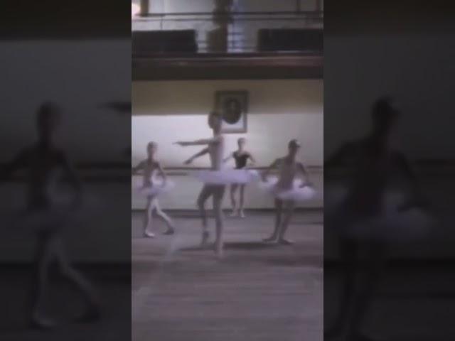 Natalia Dudinskaya at Vaganova: turns 