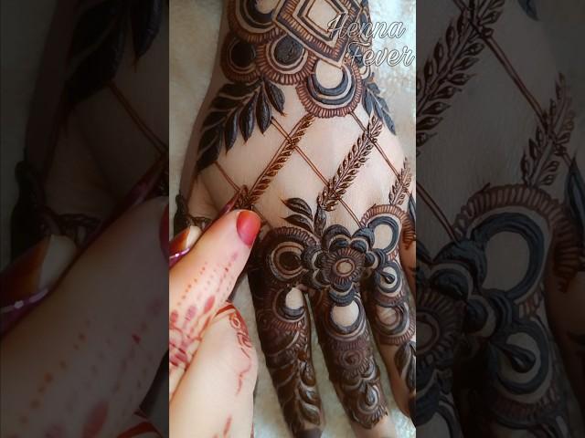 Beautiful Gulf Mehndi Henna Design | Dubai Latest design With leaf checks #mehndi #henna #dubai