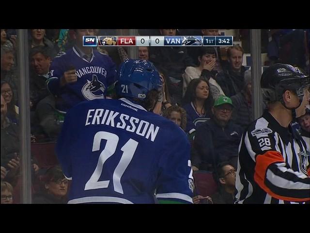 Former teammate robs Henrik Sedin of 1000th point