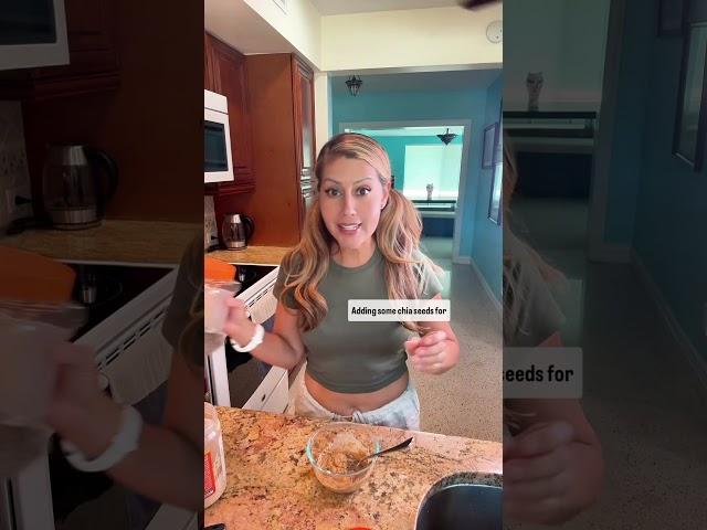 My current fave high fiber & high  protein hack to stay full longer..