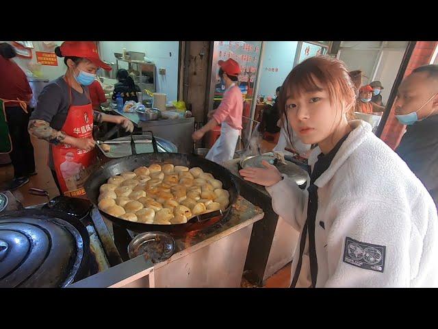 莆田人尽皆知的特色美食，没到饭点就排满了人，酥酥脆脆太香了