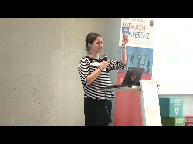 Julia Stanger von RENN.süd spricht auf der Mitmach Konferenz 2019 in Lindau