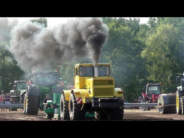 Советский трактор K-700 КИРОВЕЦ против всех