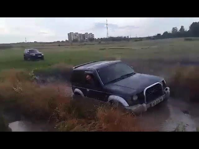 Mitsubishi Pajero off road, Mud, Flood