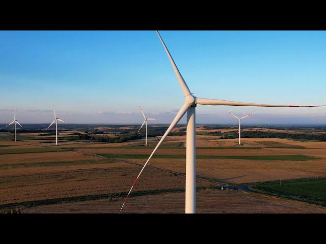 Wiatraki w Lipnikach / Windmills in Lipniki - 4k #axxonpl