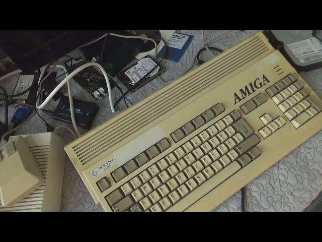 Commodore Amiga 1200 A1200 (1992) Review