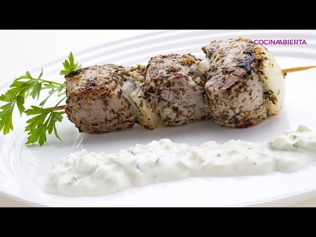 Souvlaki griego con salsa tzatziki de Joseba Arguiñano // Cocina Abierta