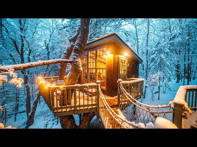 Unique & Cozy Winter Getaways (Treehouse, A-frame, Log Cabin)