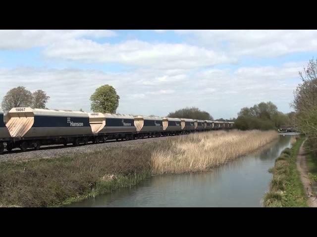 Mendip Rail Class 59 approaches Crofton  with empty Stone Train 03.05.13