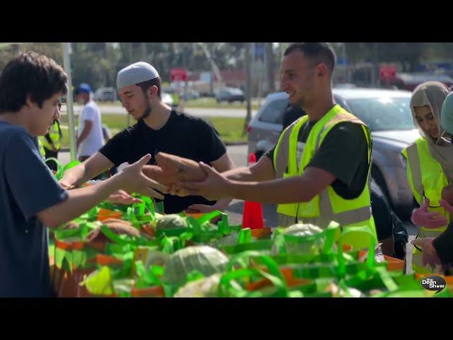 Muslims give out Food, Medical Care Non-Muslims AMAZED (TheDeenCenter)