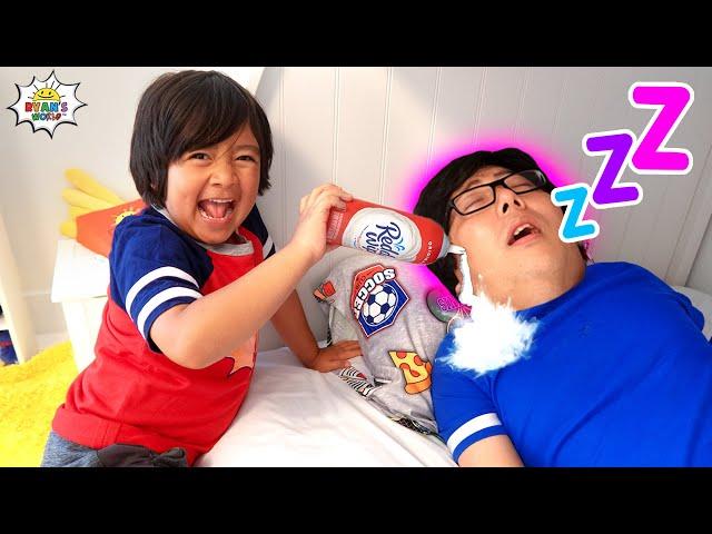 Don't Wake Daddy Challenge and more 1 hr kids video!