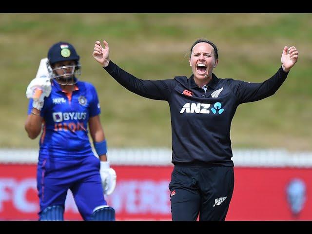 WHITE FERNS win ODI 1 | MATCH HIGHLIGHTS | WHITE FERNS v India KFC ODI Series | John Davies Oval