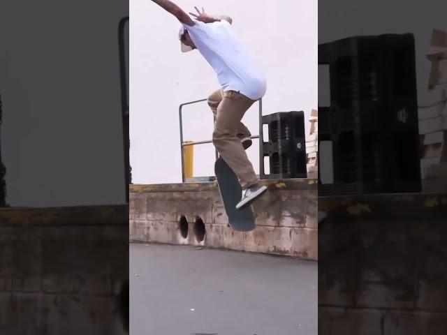 Another nbd from Gustavo #nbd #shorts #skate #futoro #skateboarding #sls #tech #ledge #grind #amsr