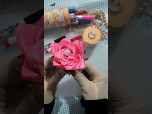 Diy Flower Pen #shorts #youtubeshorts #satisfying #diycraft #tonniartandcraft