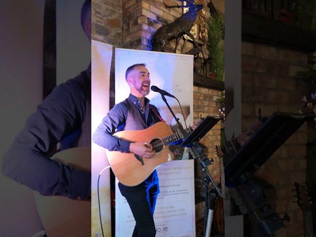 Barry sings Marry You (Bruno Mars cover) - Barry Hughes Wedding Singer Éire