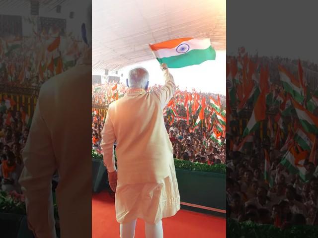 PM Modi gets a grand welcome by people in Bhopal | #shorts