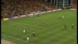 hagi, just amazing. galatasaray arsenal uefa cup final 2000.