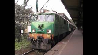 EXPRESS PASSENGER TRAIN PKP EU07 321 DEPARTS ZABRZE STATION POLAND 14/09/08