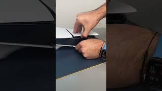 How to remove the PS5 Slim plates