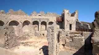 Una vista sull'Arcipelago Toscano dalla  Fortezza  del Volterraio all'Isola d'Elba