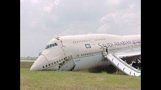 Saudi Airlines Almost Crash  in Jeddah new Airport | 2018 |