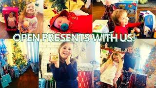 CHRISTMAS MORNING 2022 || OPENING PRESENTS