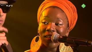 India.Arie & Raul Midon - Back To the Middle (INCREDIBLE live version)