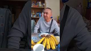 Sarah and Jun eating  Lunch in Pinas