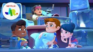 The Freezing Shark Hunter Escape  Sharkdog | Netflix Jr.